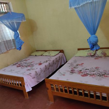 Isuruma Rest Kataragama Quarto foto