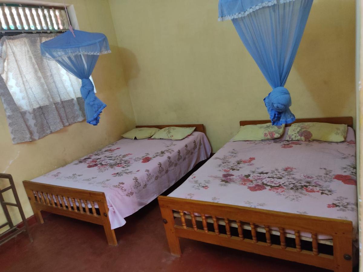 Isuruma Rest Kataragama Quarto foto